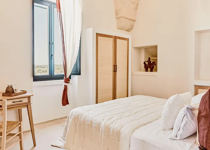 Hotel Masseria Calderisi 5*