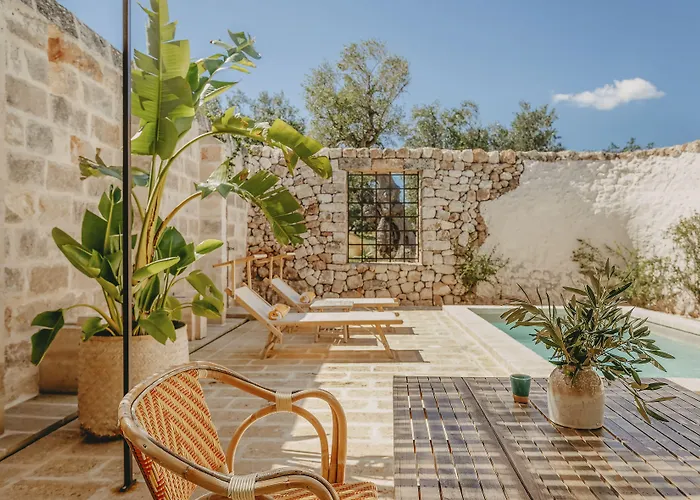 Hotel Masseria Calderisi 5*